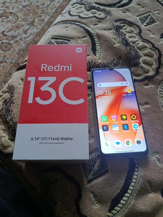 Продам Xiaomi redmi 13C 8/256