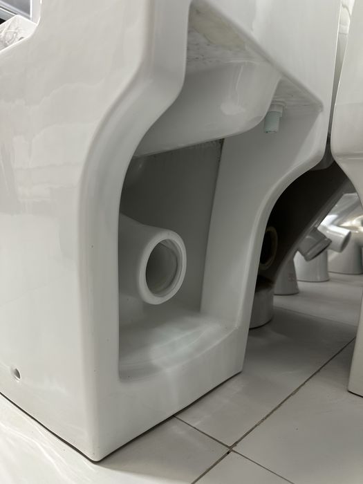 Унитаз Prado  тип: тарнадо гарандия 1 год