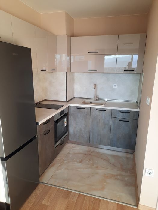 Дава се под наем Двустаен апартамент в Пловдив, Кючук Париж - 60 кв.м за 408 € - Снимка #1