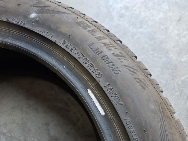 255/50/19 BRIDGESTONE 2бр