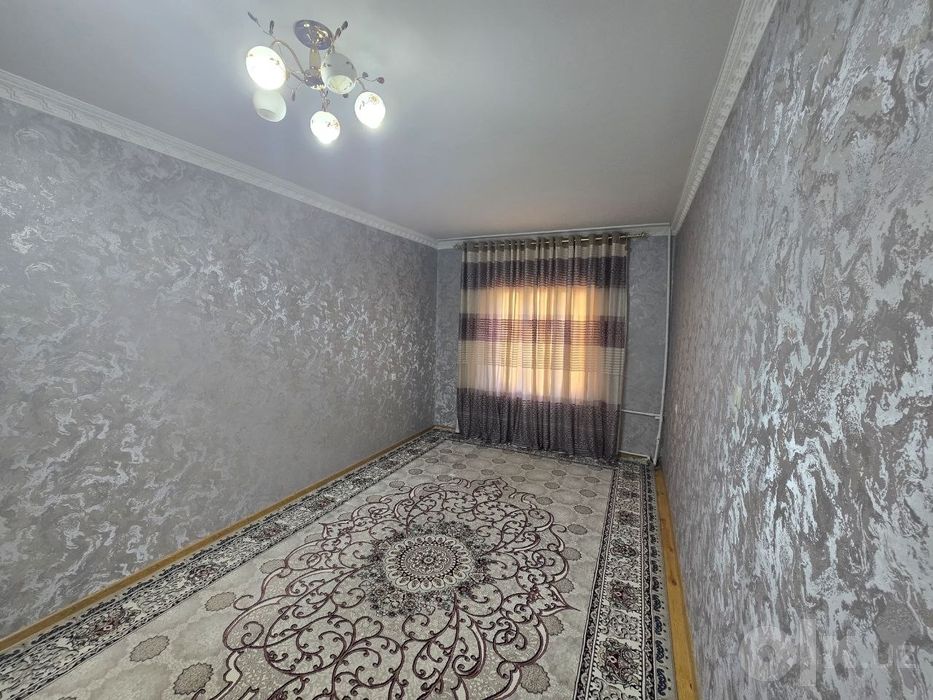 3xonalik uy sotiladi 76kvm 1 etaj barcha jixozlari bilan padvali bor
