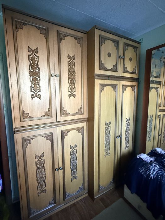 Отдам даром кровать и шкафы