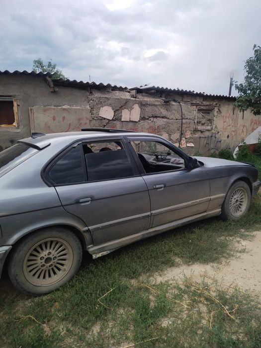 Продам машину BMW