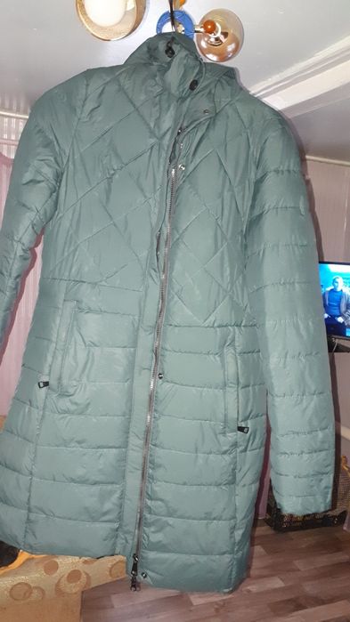 Продам пуховики, куртки женские