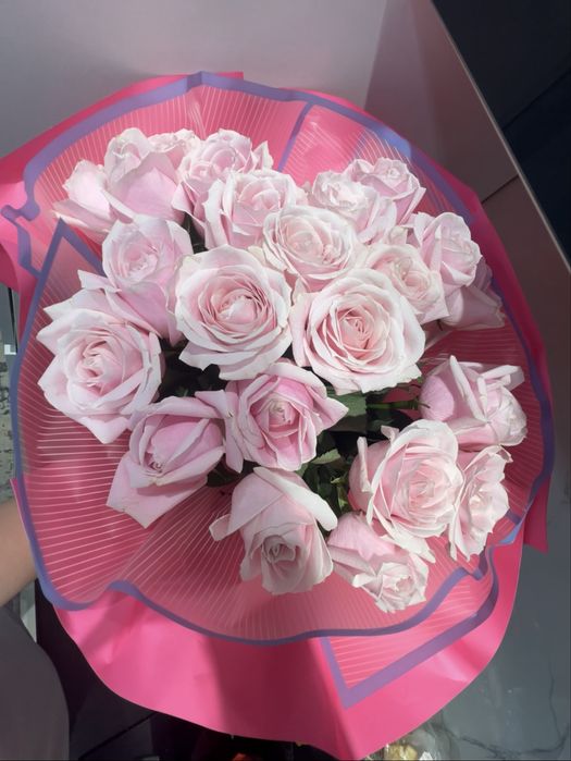 21 роза — 9 000 тг