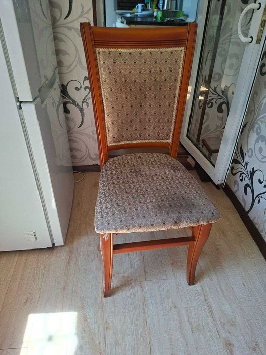 Мебел ва техника сотилади