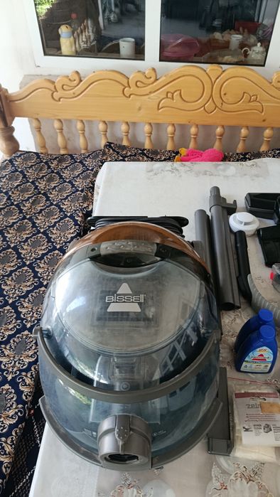 Пылесос моющее продам  100 долларов кому интересно звоните