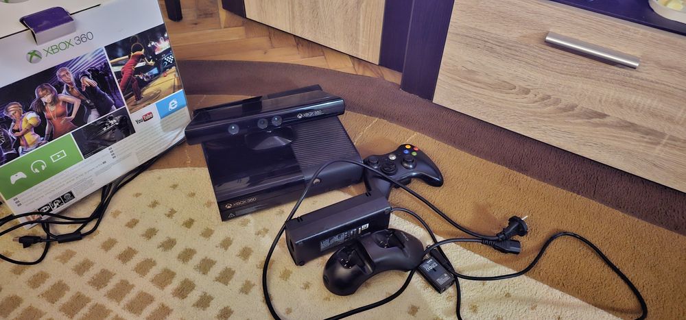 XBOX  360 Kinect