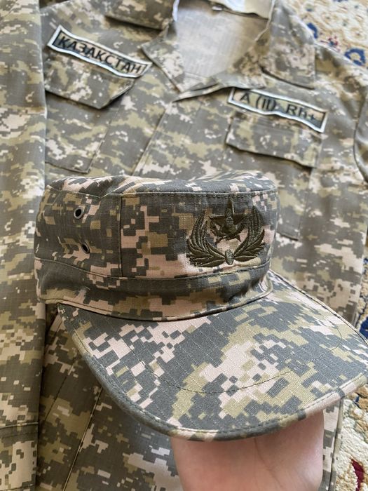 Военная форма кафедры, берцы