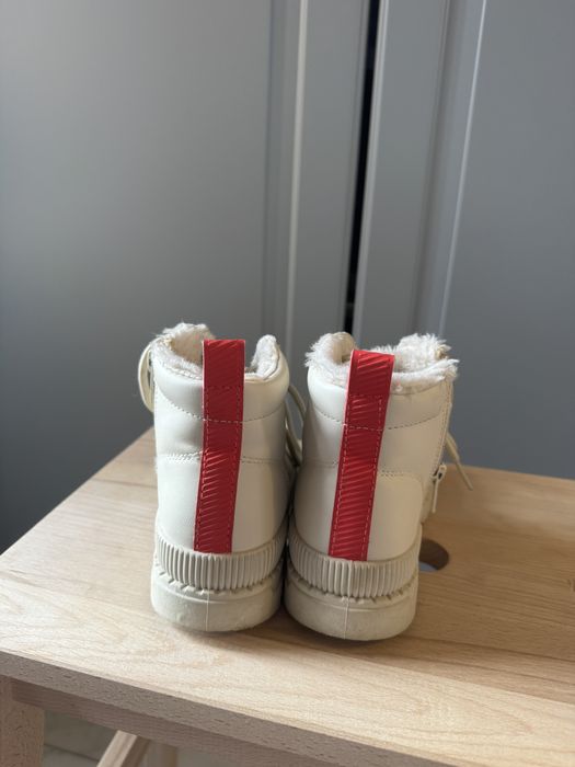 Ghete alb/gri/roz marimea 27