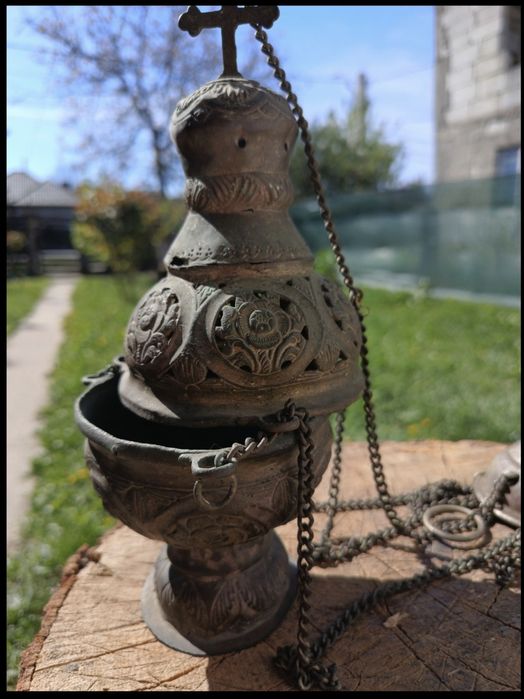 Vând cădelniță veche de peste 150 ani