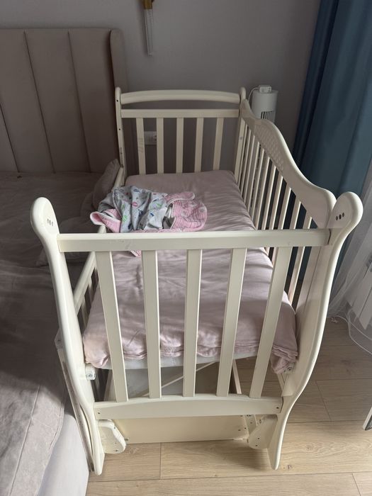 Десткая кроватка