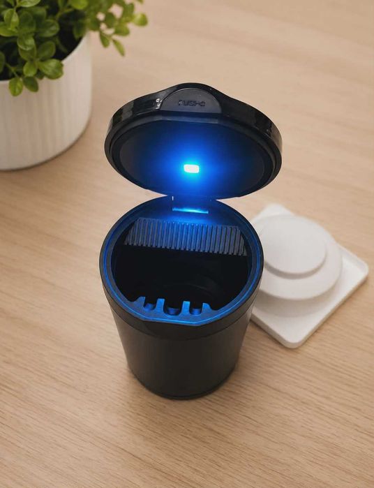 Scrumiera inteligenta iqos