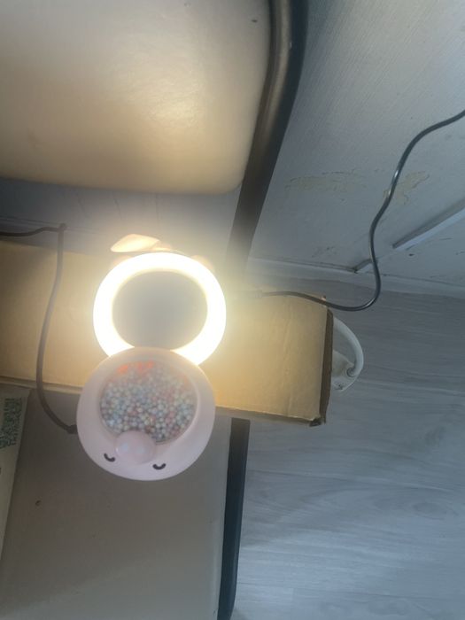 Продам зеркало с подствеико и вентилятором