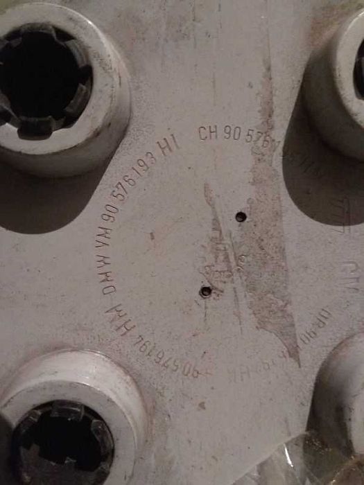 Продам колпачки на "Opel".