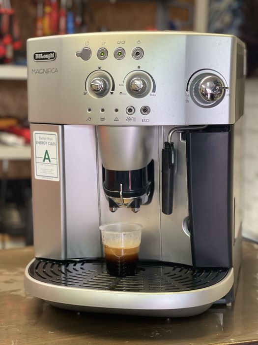 Кафеавтомати|Кафемашини DeLonghi MAGNIFICA ESAM4200.S