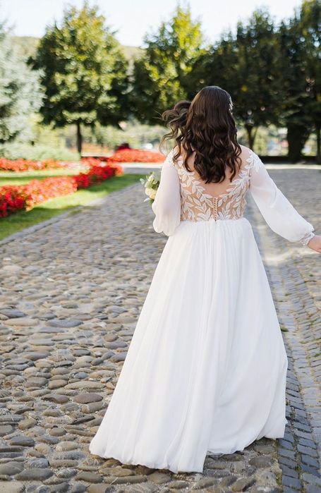 Rochie de mireasa (O fapta buna impreuna)