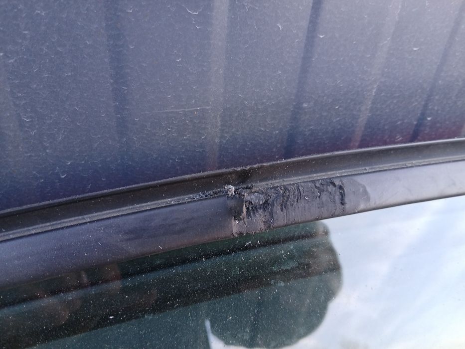 Предна лява врата за рено клио 5