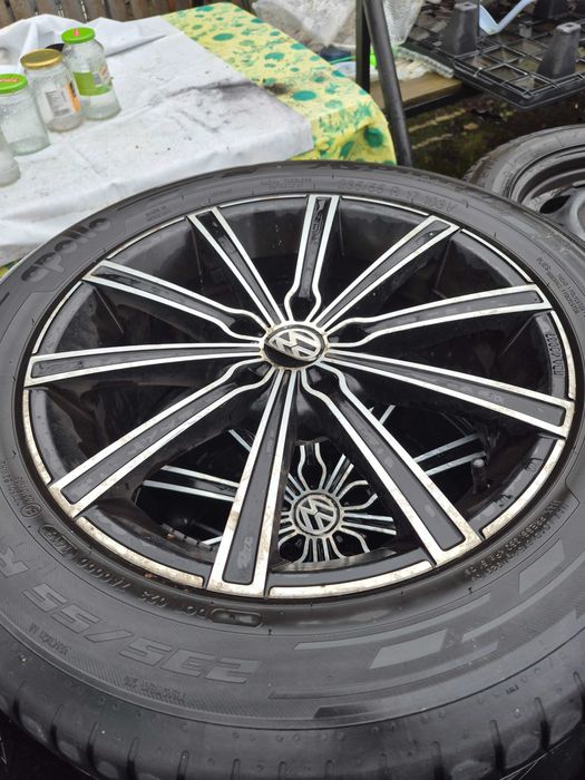 Cauciucuri diferite marimi,cu jante si fara