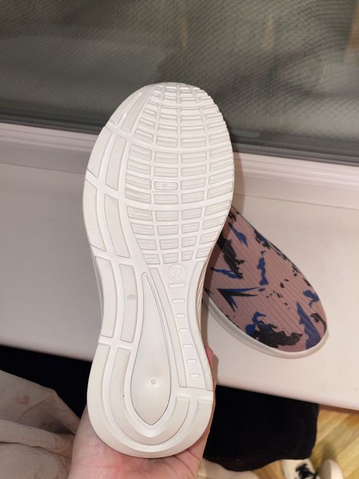 Детская обувь разная