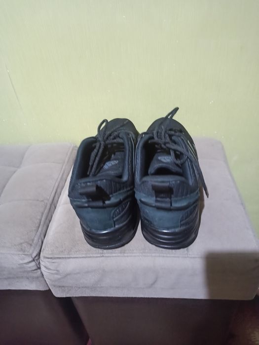 Мужские кроссовки H&M и Adidas 50 р. Летние сандалии