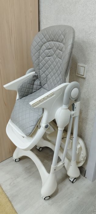 Продам стульчик для кормления