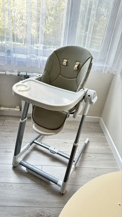 Продам стул для кормления  3 в 1