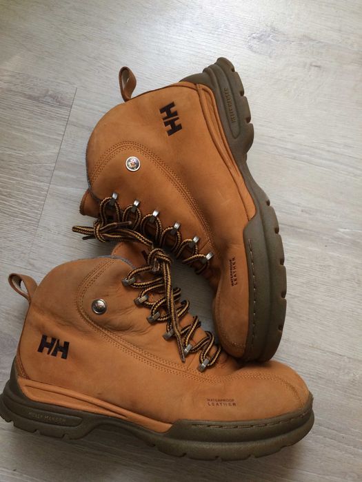 Топли и удобни обувки НН.