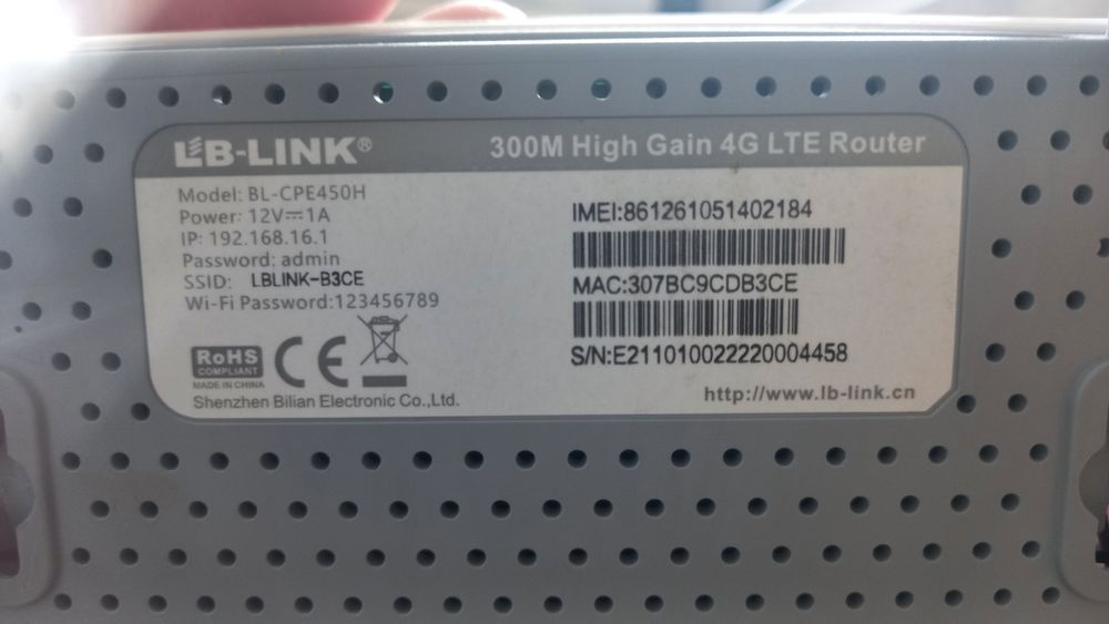 Wifi router sotiladi