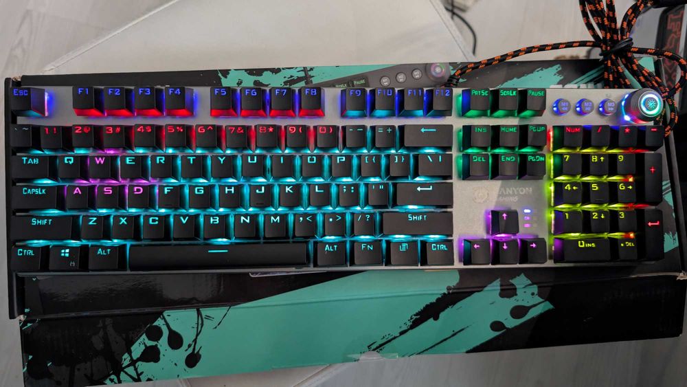 Механична геймърска клавиатура Canyon Nightfall GK-7 (НОВА + Гаранция)