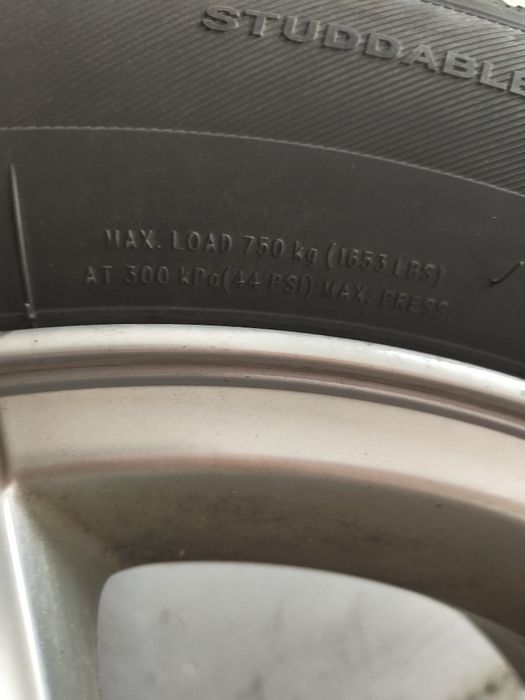 Комплект 215/65R16  Гуми с джанти за  Opel Mokka  или Chevrolet Trax