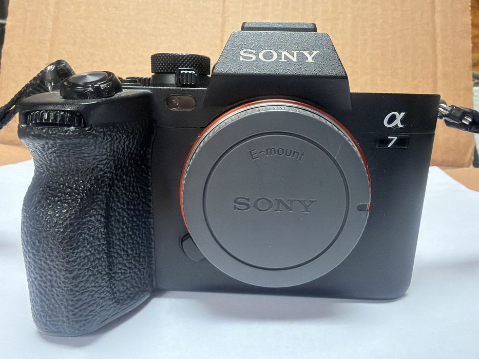 Vand Sony A7 IV sau schimb cu A7 V