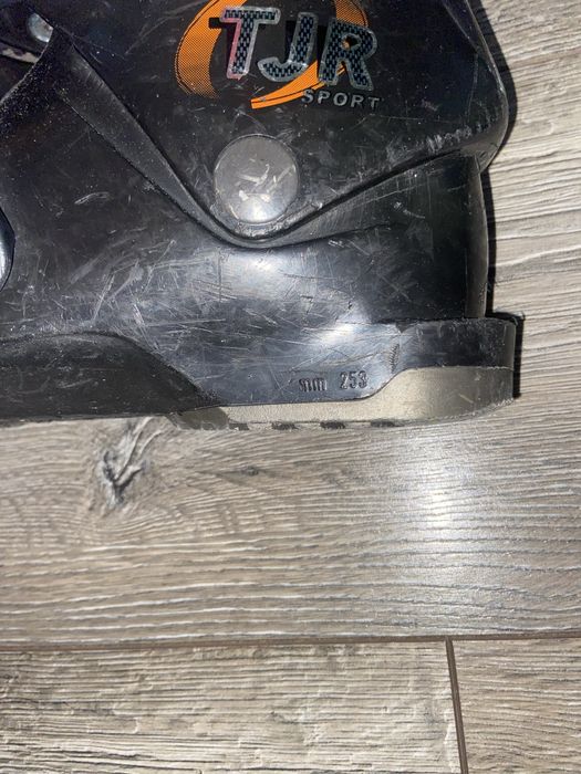 Детски обувки и ски