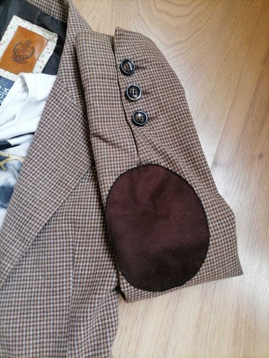 Клин, блуза и сако