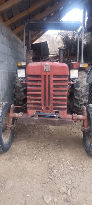 Vând tractor international 45 de cai motor recondiționat pornire usoar