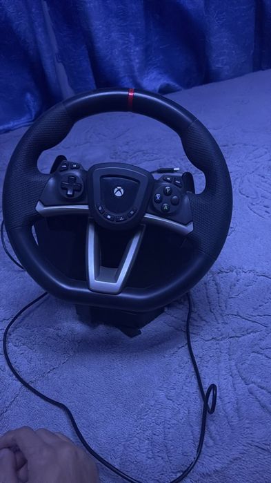 Vând volan de Xbox cu pedale,nu dețin cutie