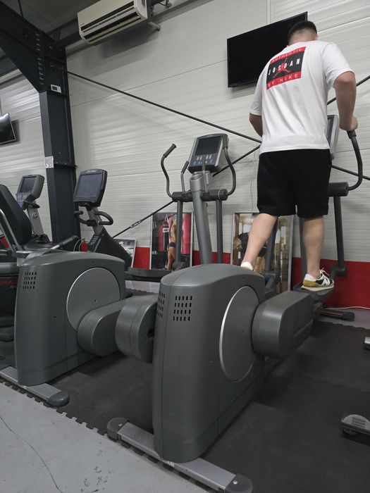 Crosstrainer bicicleta eliptica Life Fitness Presa Picioare Technogym