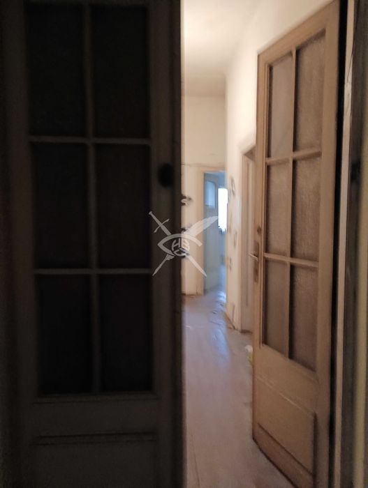 Продава се Тристаен апартамент в София, Център - 88 кв.м за 2171 €/кв.м - Снимка #5