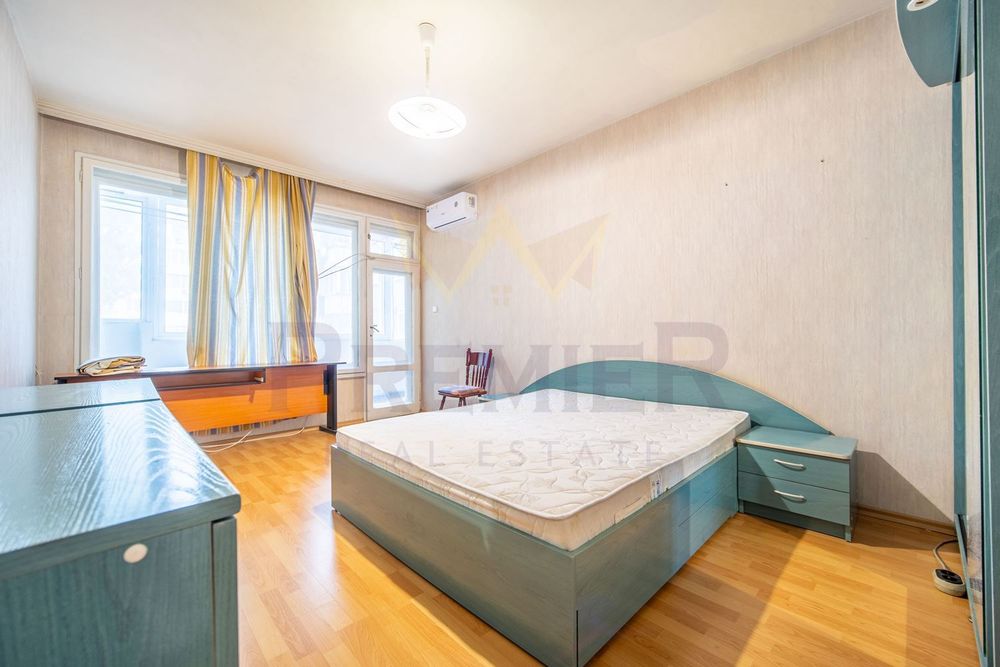 Продава се Четиристаен апартамент в Варна, Лятно кино Тракия - 110 кв.м за 1955 €/кв.м - Снимка #8