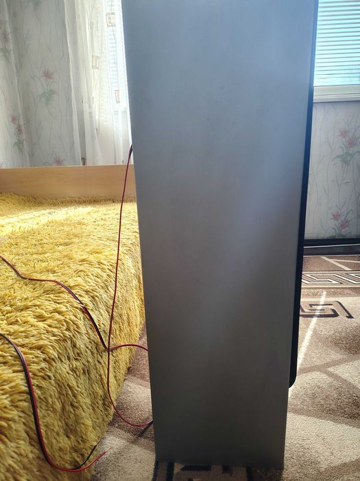 Продавам подови тонколони Jamo FC 6000