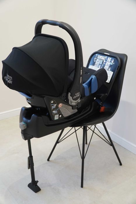 Столче за кола Britax Romer + IsoFix base