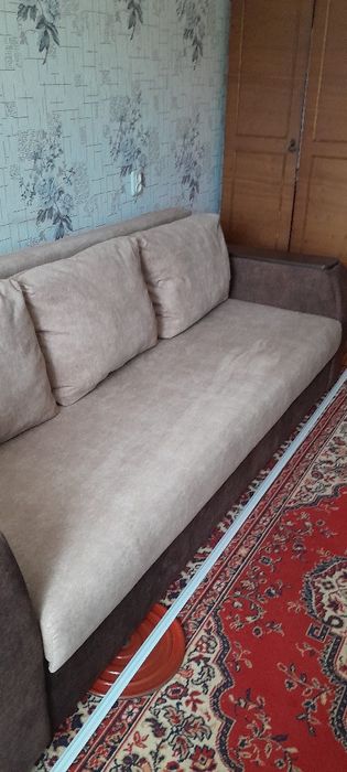 Продам диван в хорошем состоянии