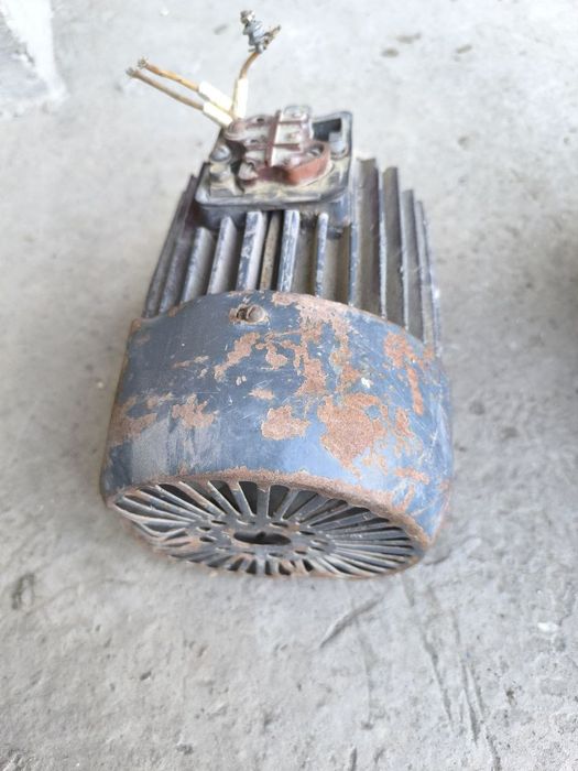 Електроматор сотилади