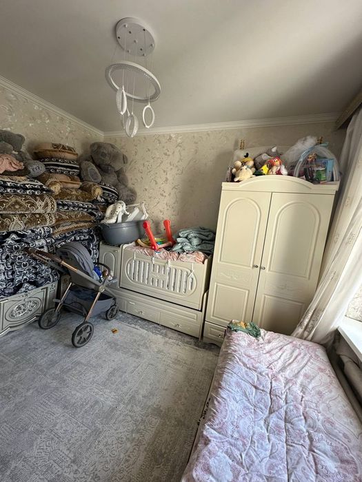 Продаётся квартира 3 Комнатная Мирзо улугбек район, Mirzo Ulugbek 3kv