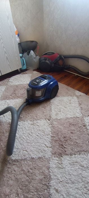 Продаётся пылесос Samsung