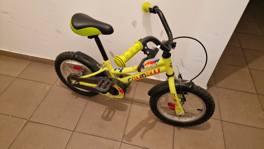 Vand bicicleta 14 inch cu roti ajutătoare
