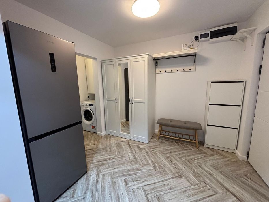Închiriez apartament 2 camere, complet renovat