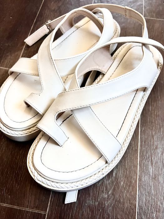 Кроссовки сандали 40р