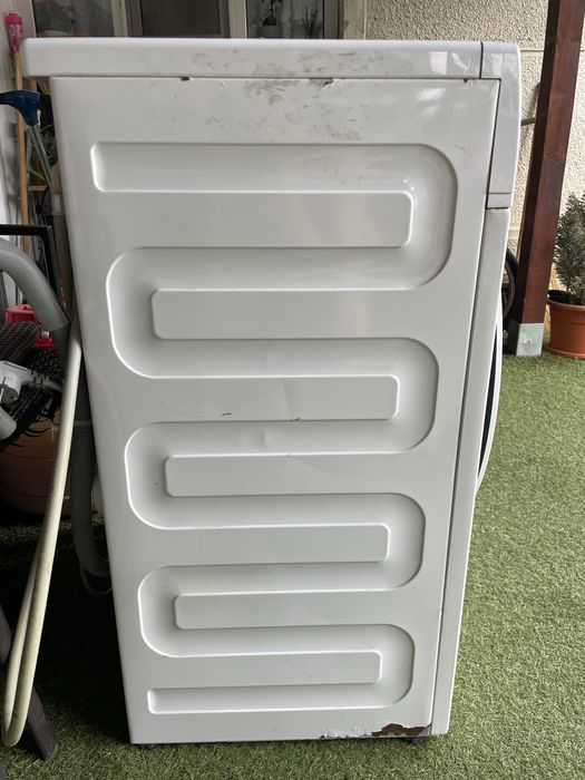 Masina de spalat. Beko slim