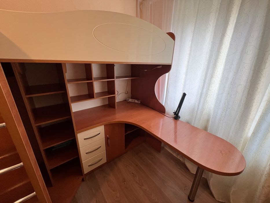 Кровать,шкаф,стол (3в1)